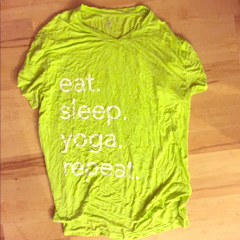 🔴Super soft material Gaiam yoga shirt